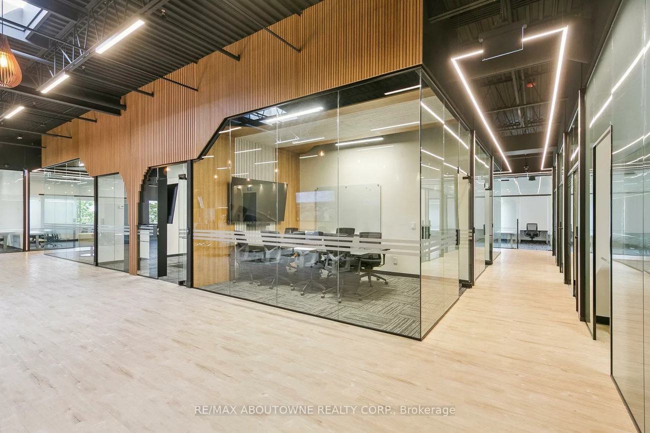 320, Matheson, Gateway, Mississauga
