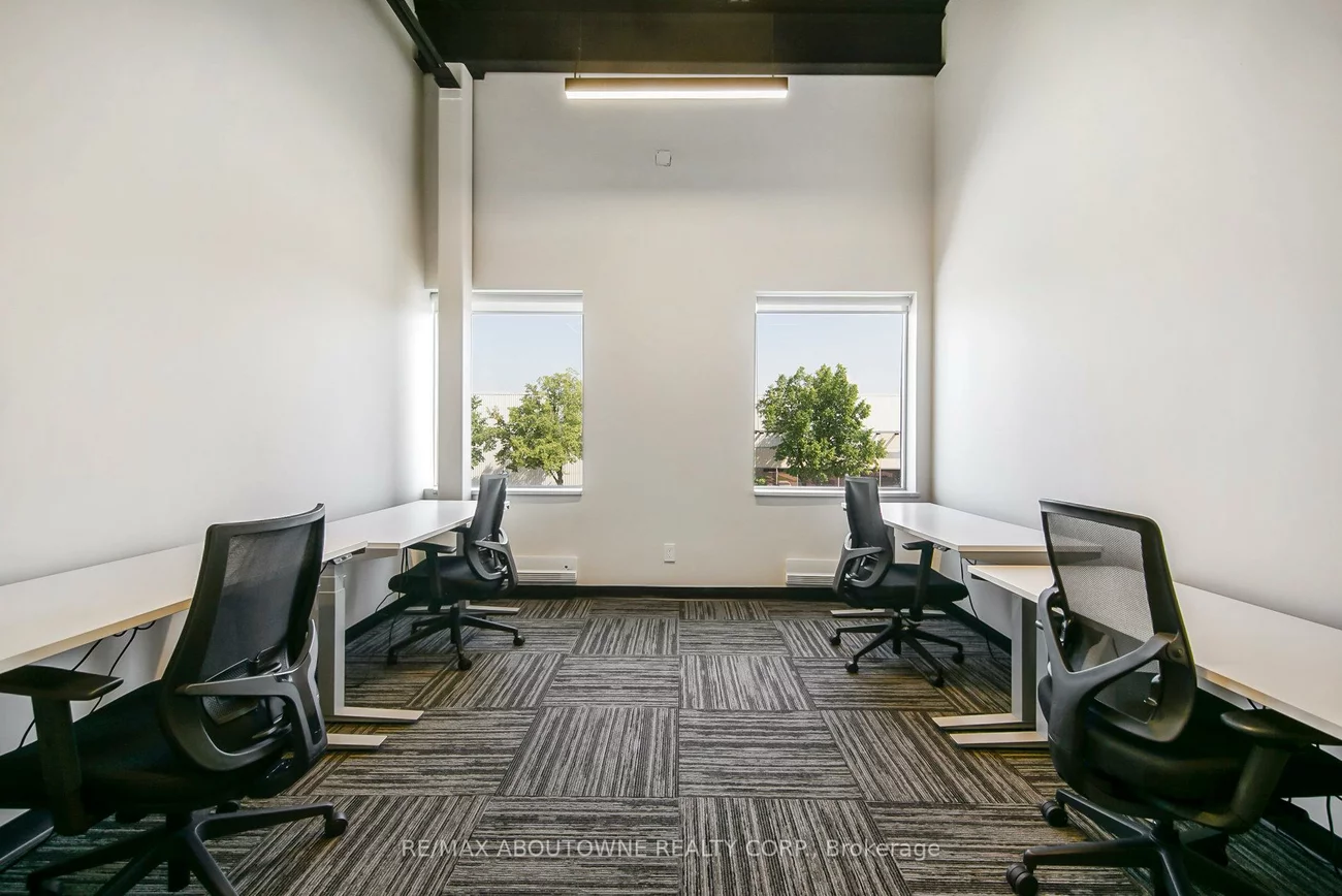 320, Matheson, Gateway, Mississauga