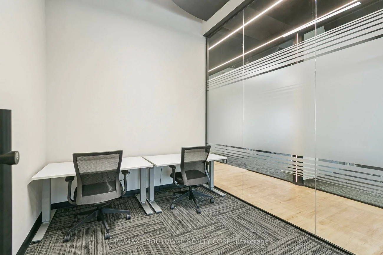 320, Matheson, Gateway, Mississauga