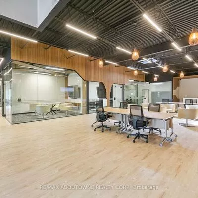 320, Matheson, Gateway, Mississauga