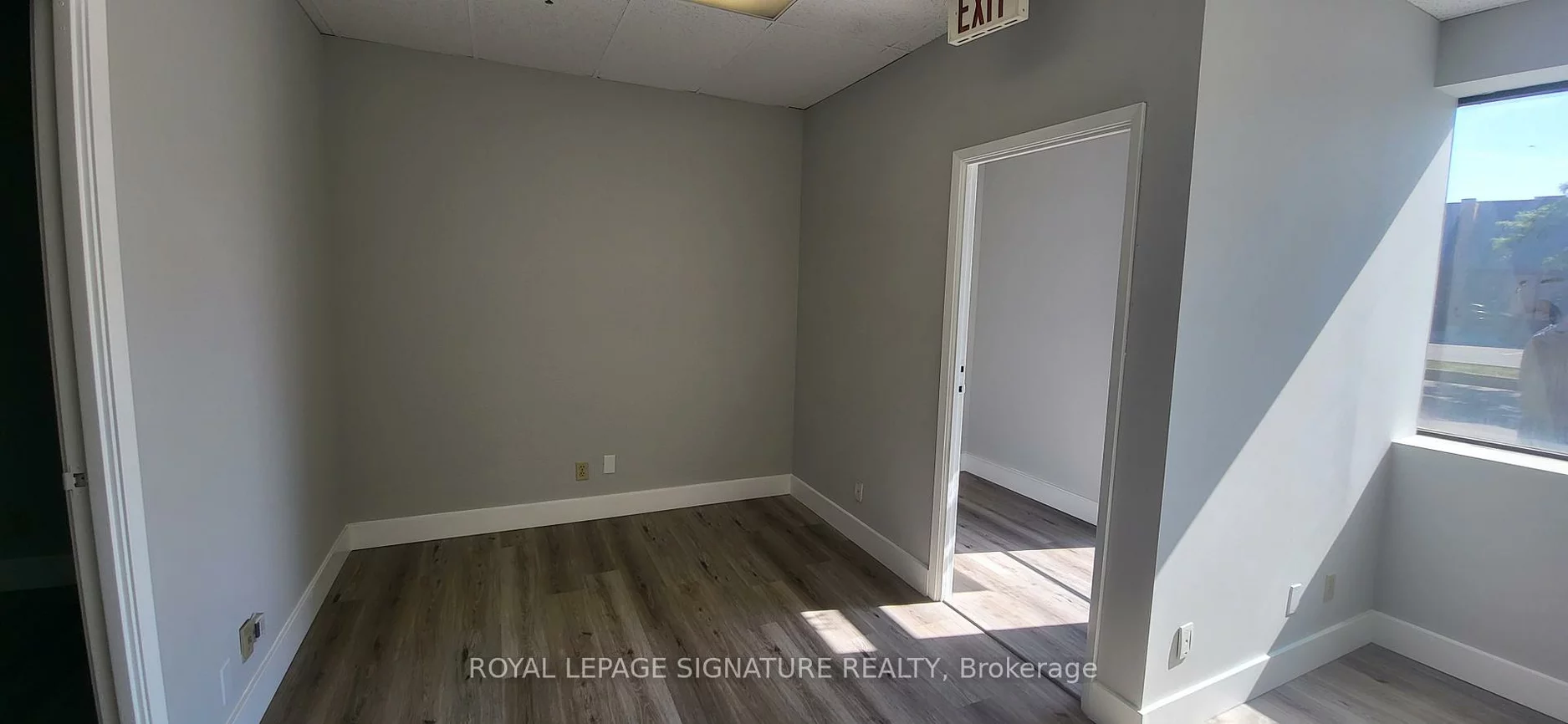 225, Traders, Gateway, Mississauga