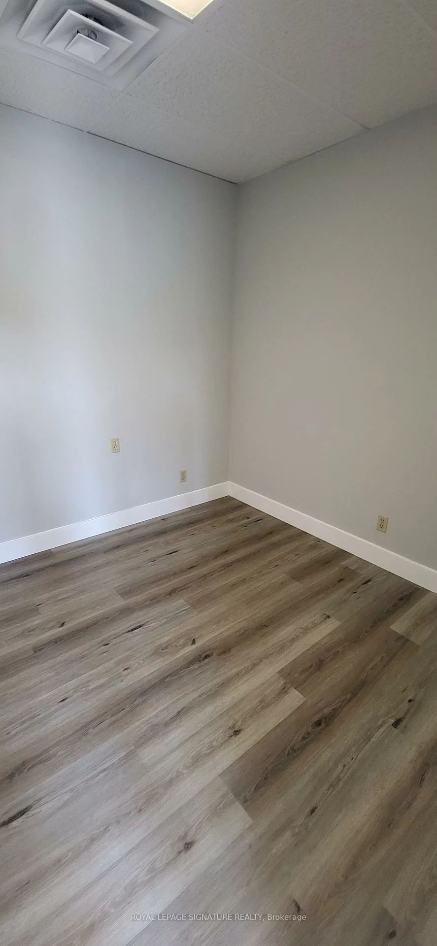 225, Traders, Gateway, Mississauga