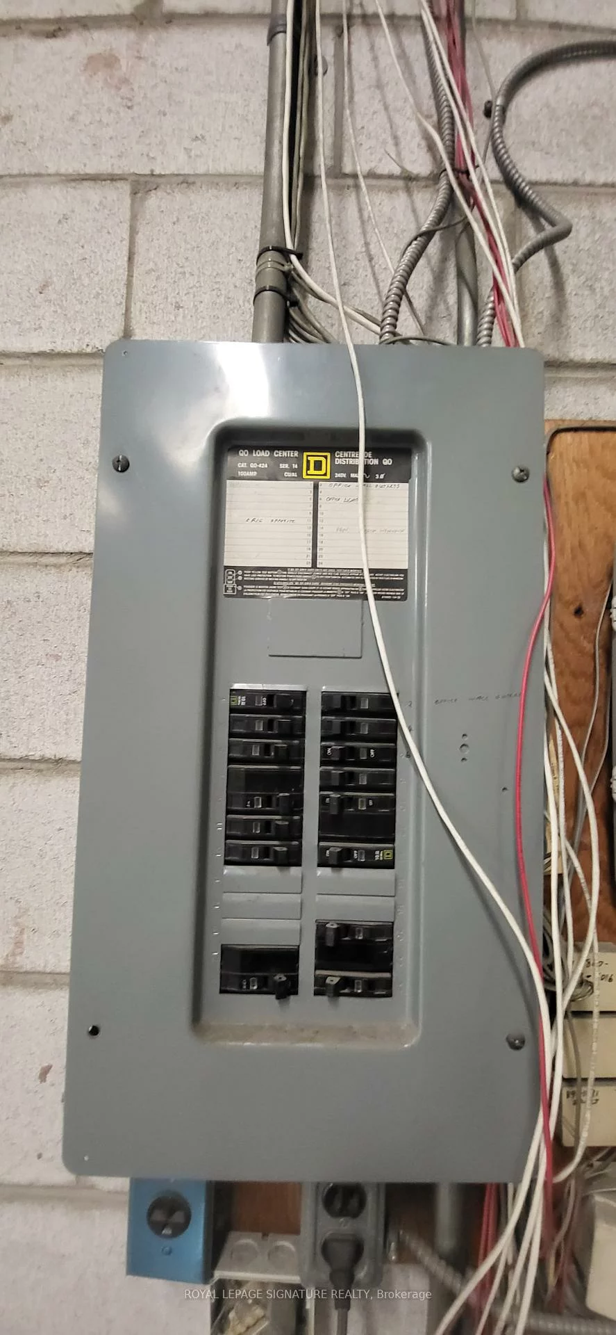 225, Traders, Gateway, Mississauga