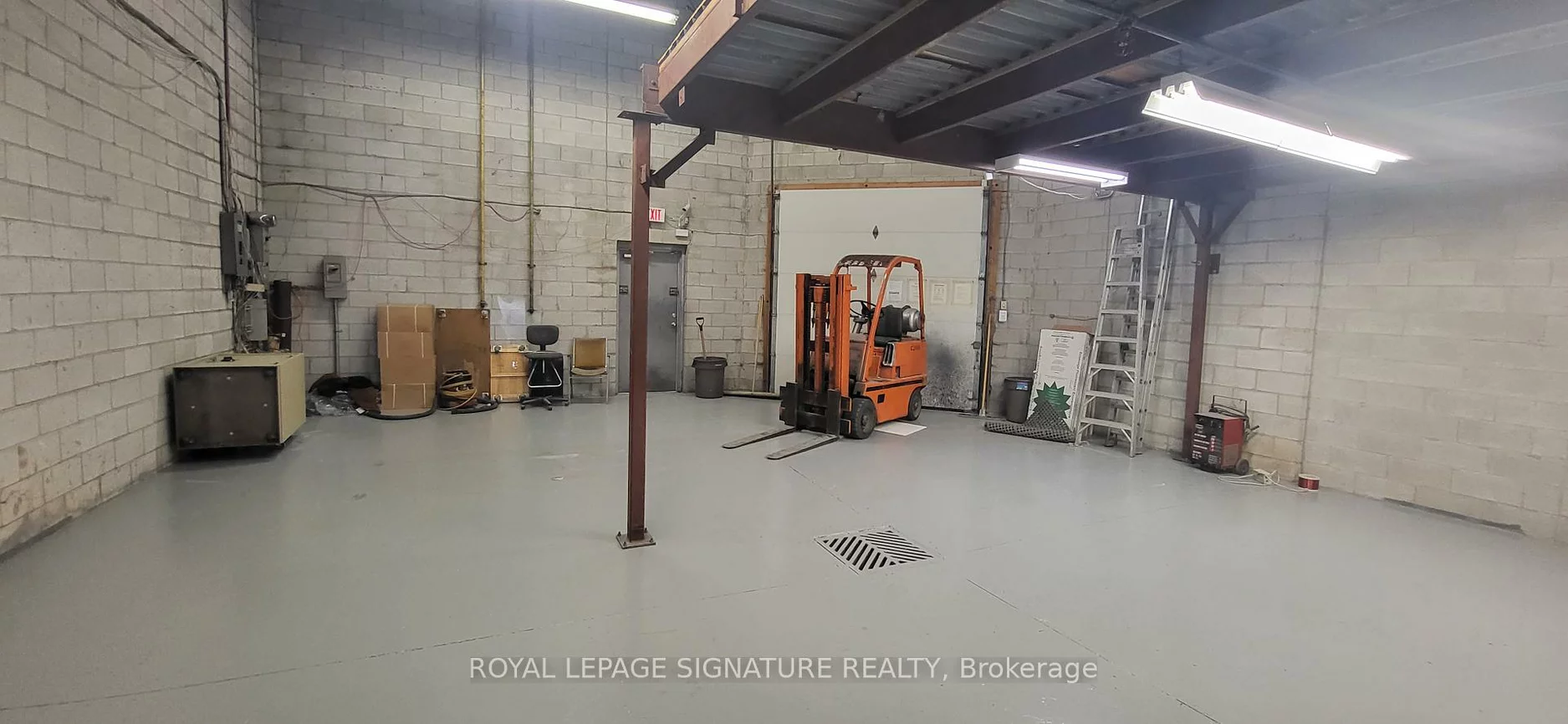 225, Traders, Gateway, Mississauga