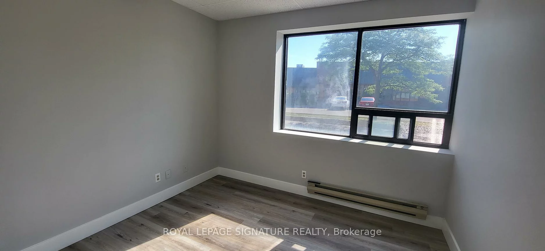 225, Traders, Gateway, Mississauga