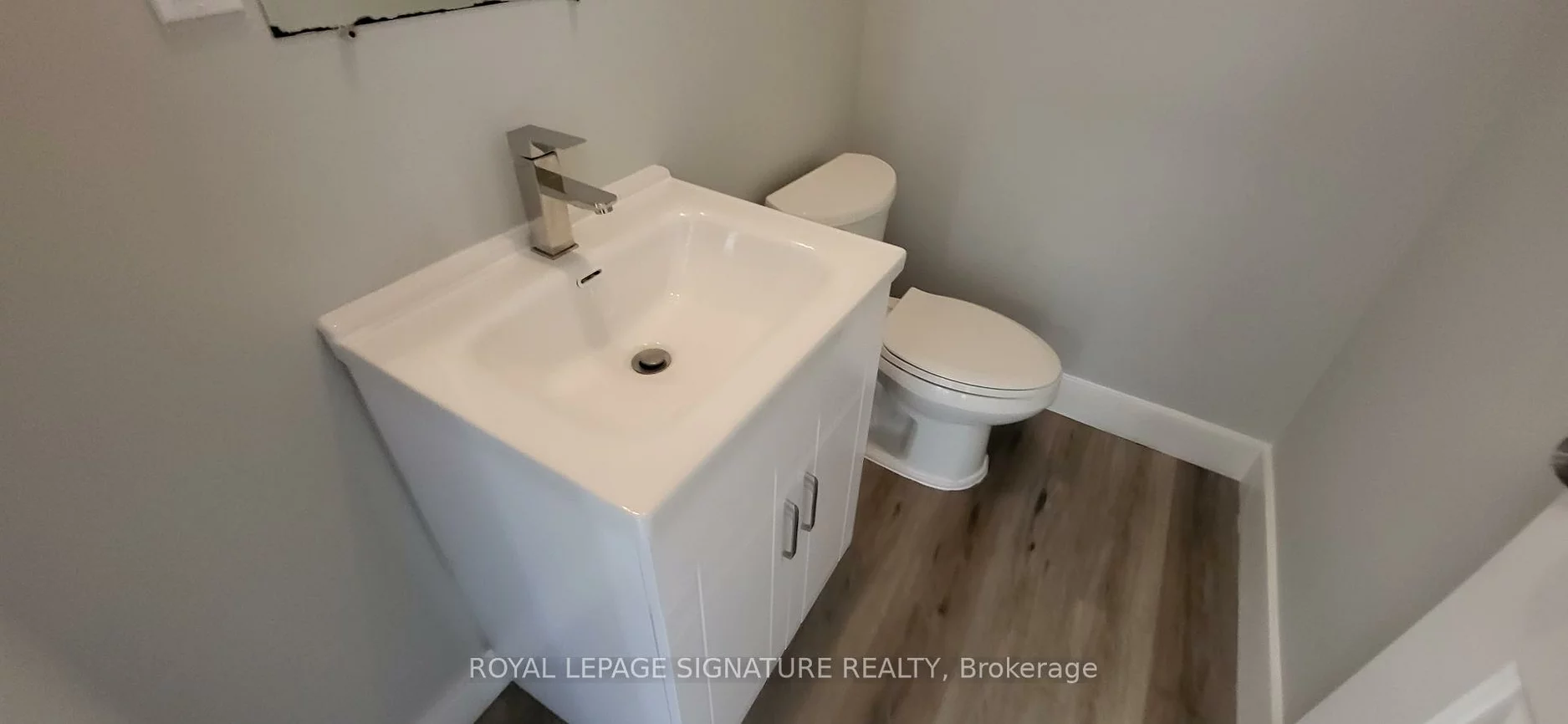 225, Traders, Gateway, Mississauga