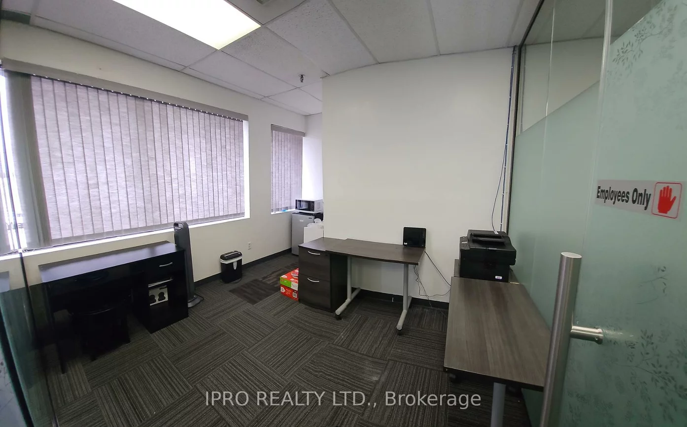 2404, Haines, Dixie, Mississauga