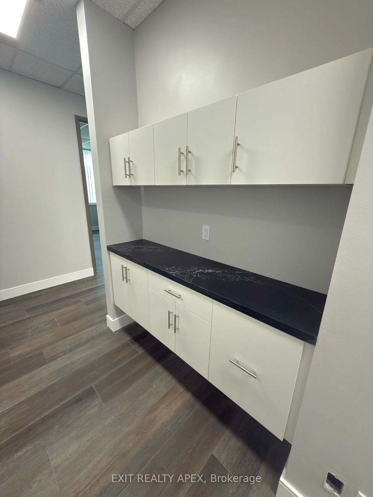 135, Matheson, Gateway, Mississauga