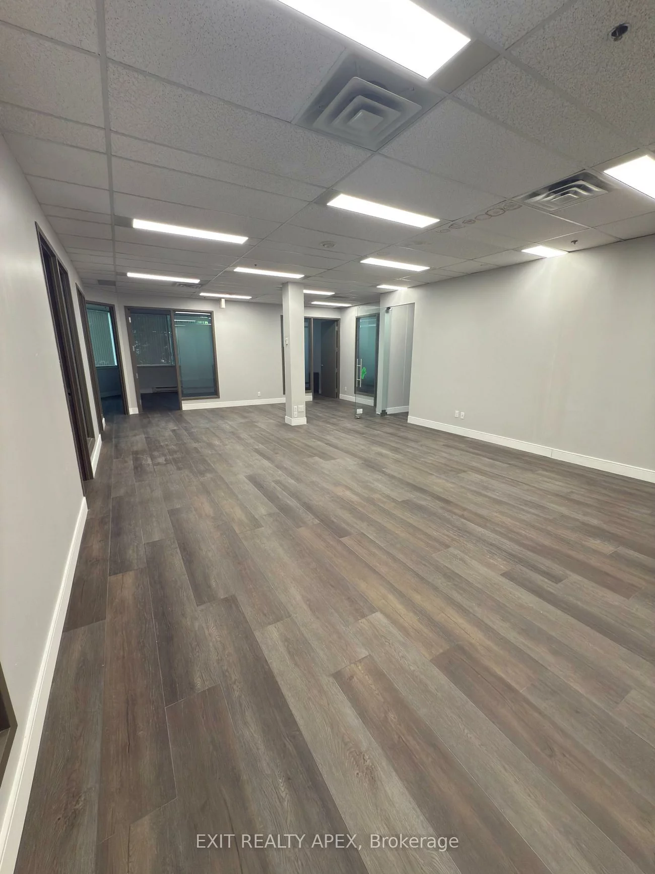 135, Matheson, Gateway, Mississauga