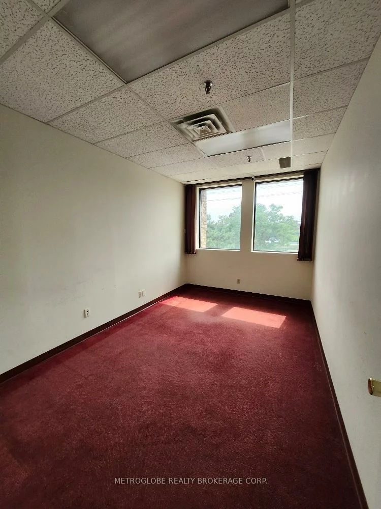 5511, Tomken, Northeast, Mississauga