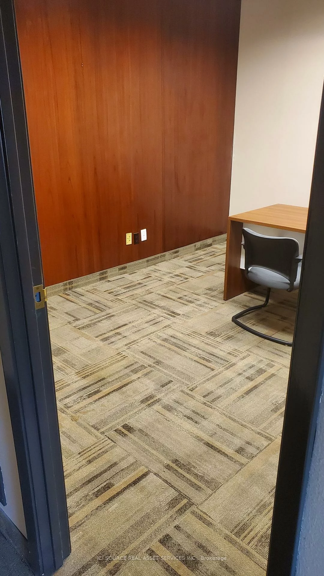 5160, Explorer, Airport Corporate, Mississauga