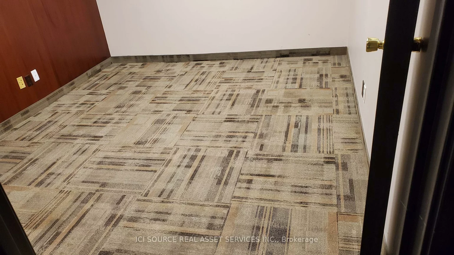 5160, Explorer, Airport Corporate, Mississauga