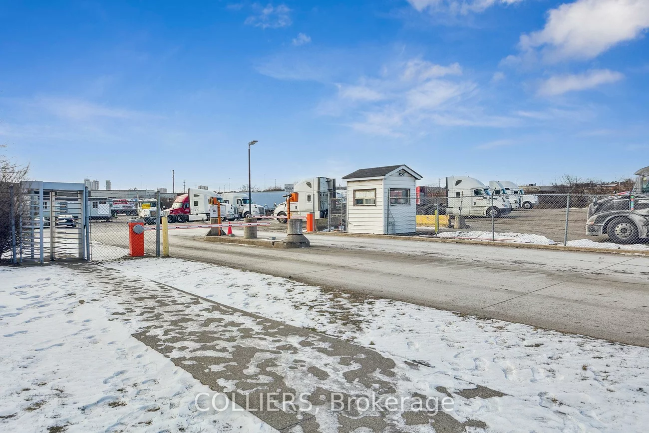 1100, Haultain, Northeast, Mississauga
