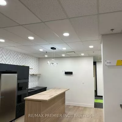 350, Burnhamthorpe, City Centre, Mississauga