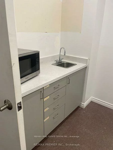 165, Dundas, Cooksville, Mississauga