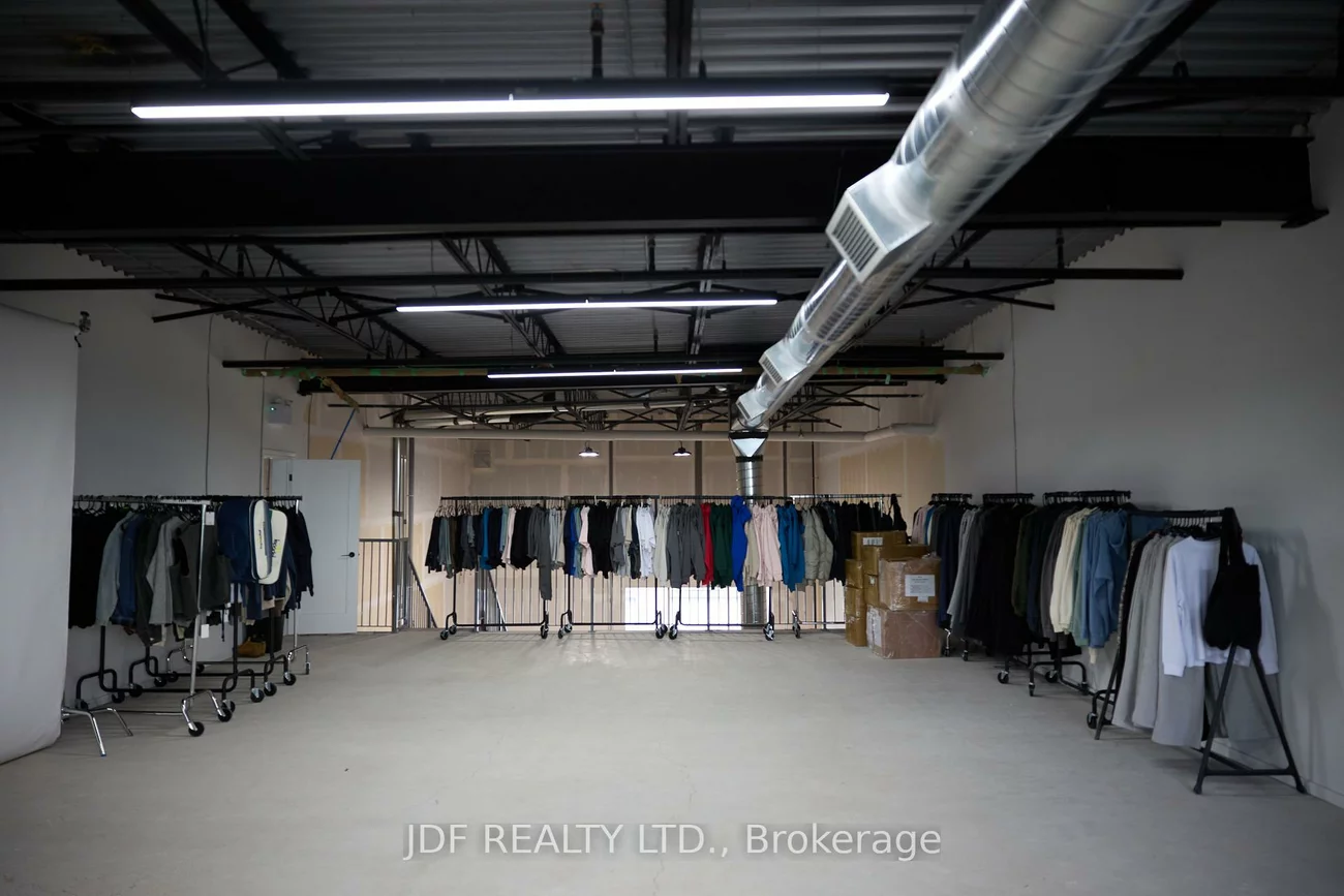 5270, Solar, Airport Corporate, Mississauga