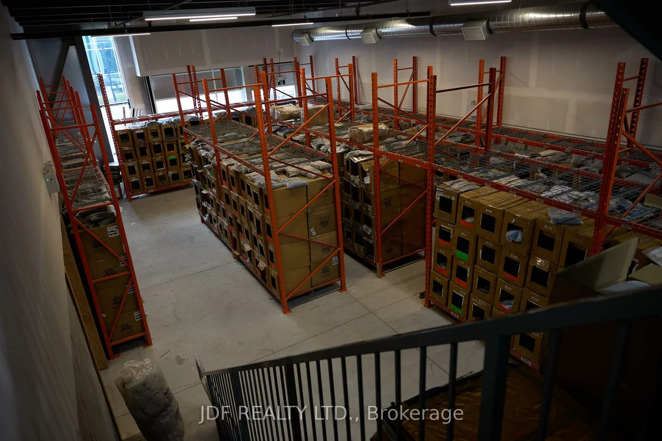 5270, Solar, Airport Corporate, Mississauga