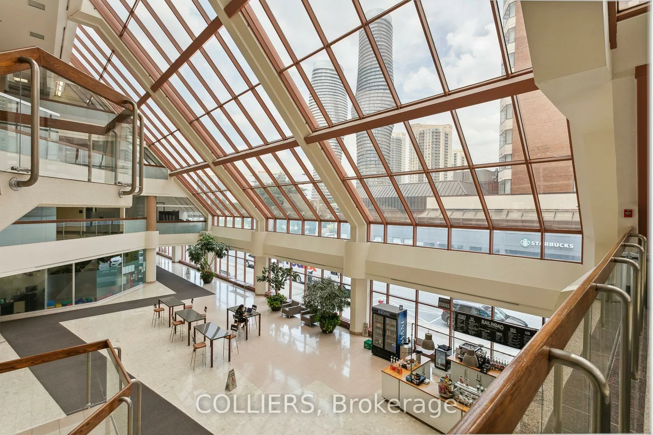 90, Burnhamthorpe, City Centre, Mississauga