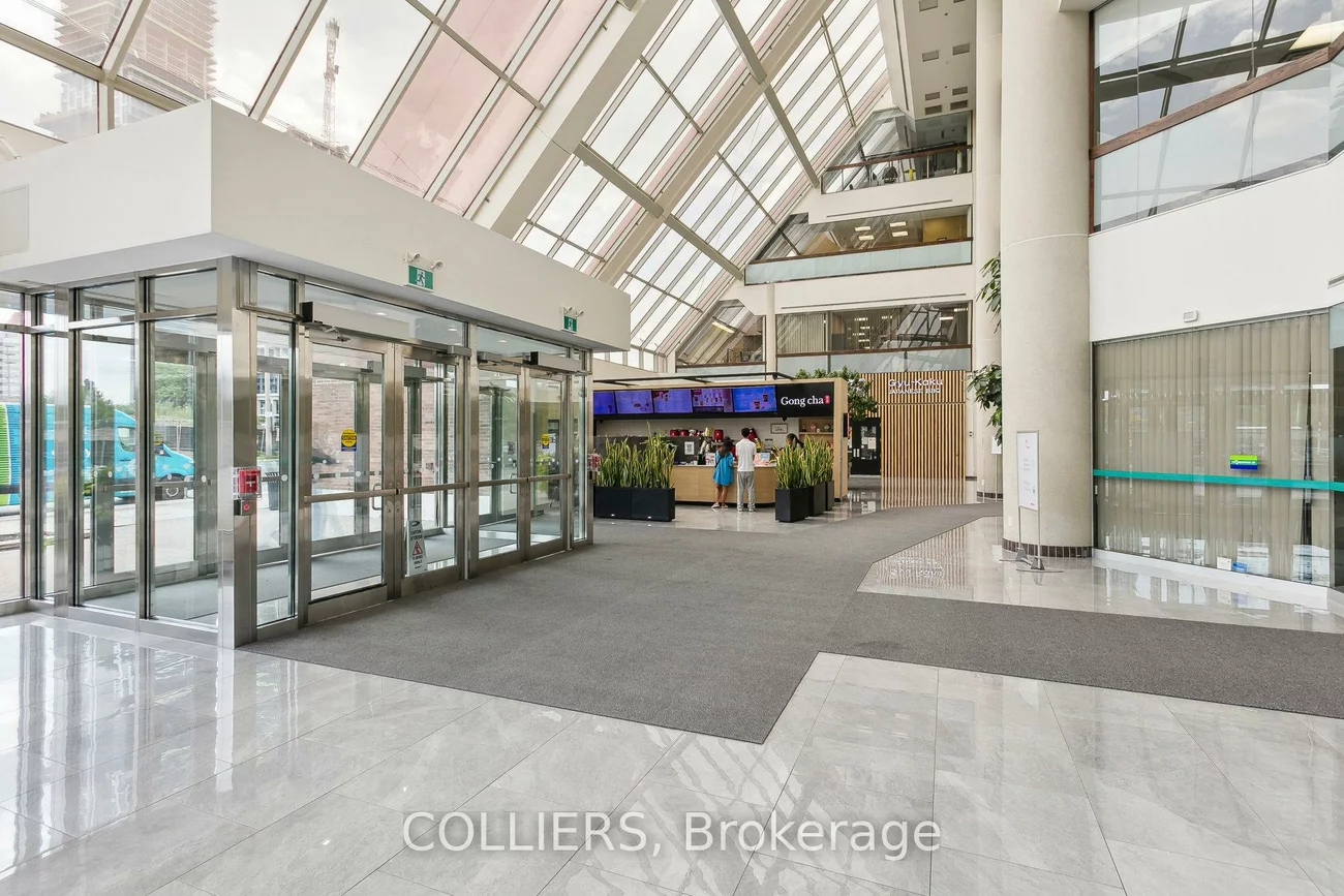 90, Burnhamthorpe, City Centre, Mississauga