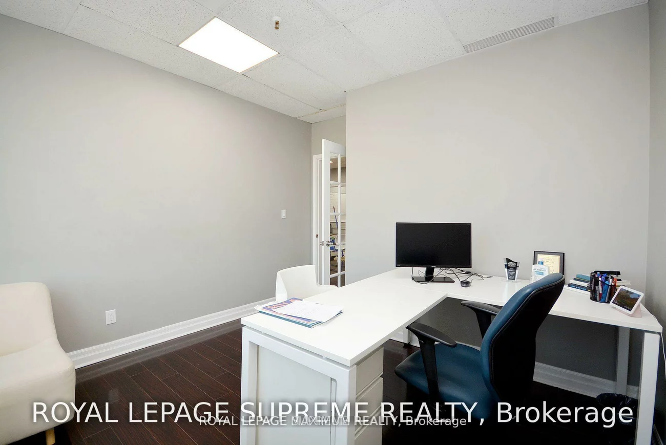 2355, Derry, Northeast, Mississauga