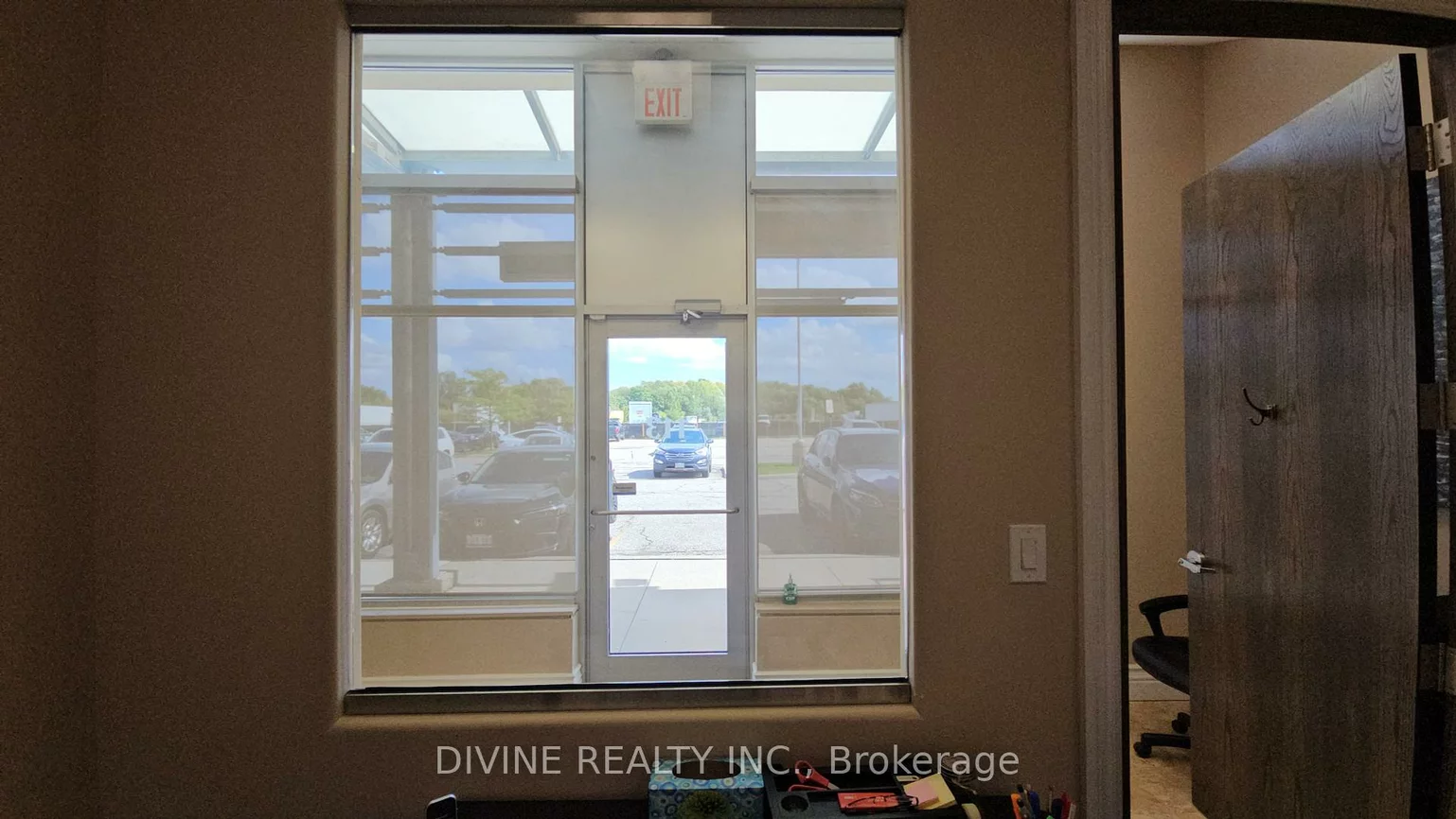 1065, Canadian, Northeast, Mississauga