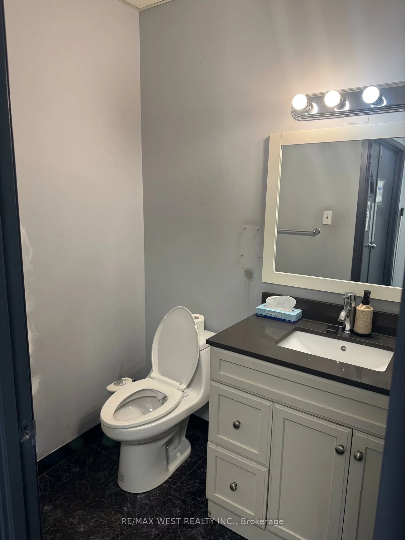 1331, Matheson, Northeast, Mississauga