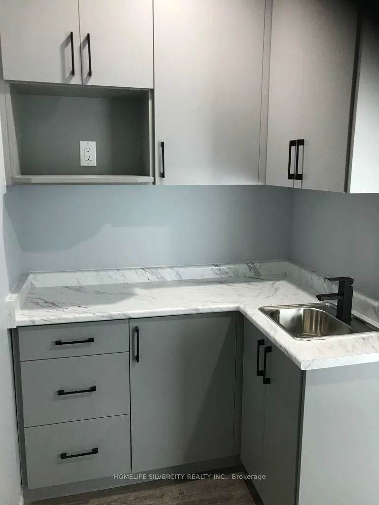 7895, Tranmere, Northeast, Mississauga
