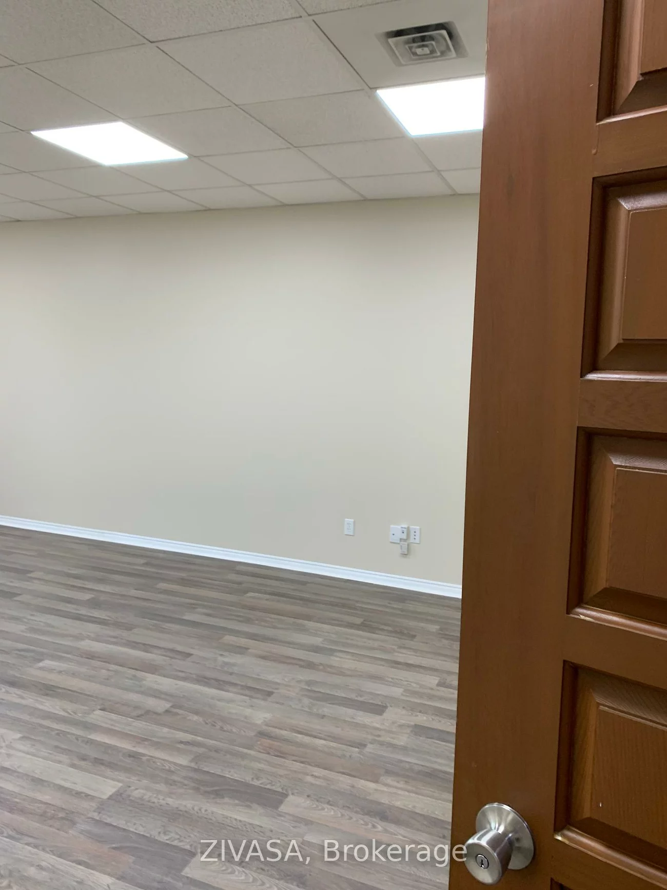 211, Watline, Gateway, Mississauga