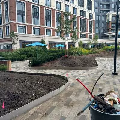 2485, Eglinton, Central Erin Mills, Mississauga