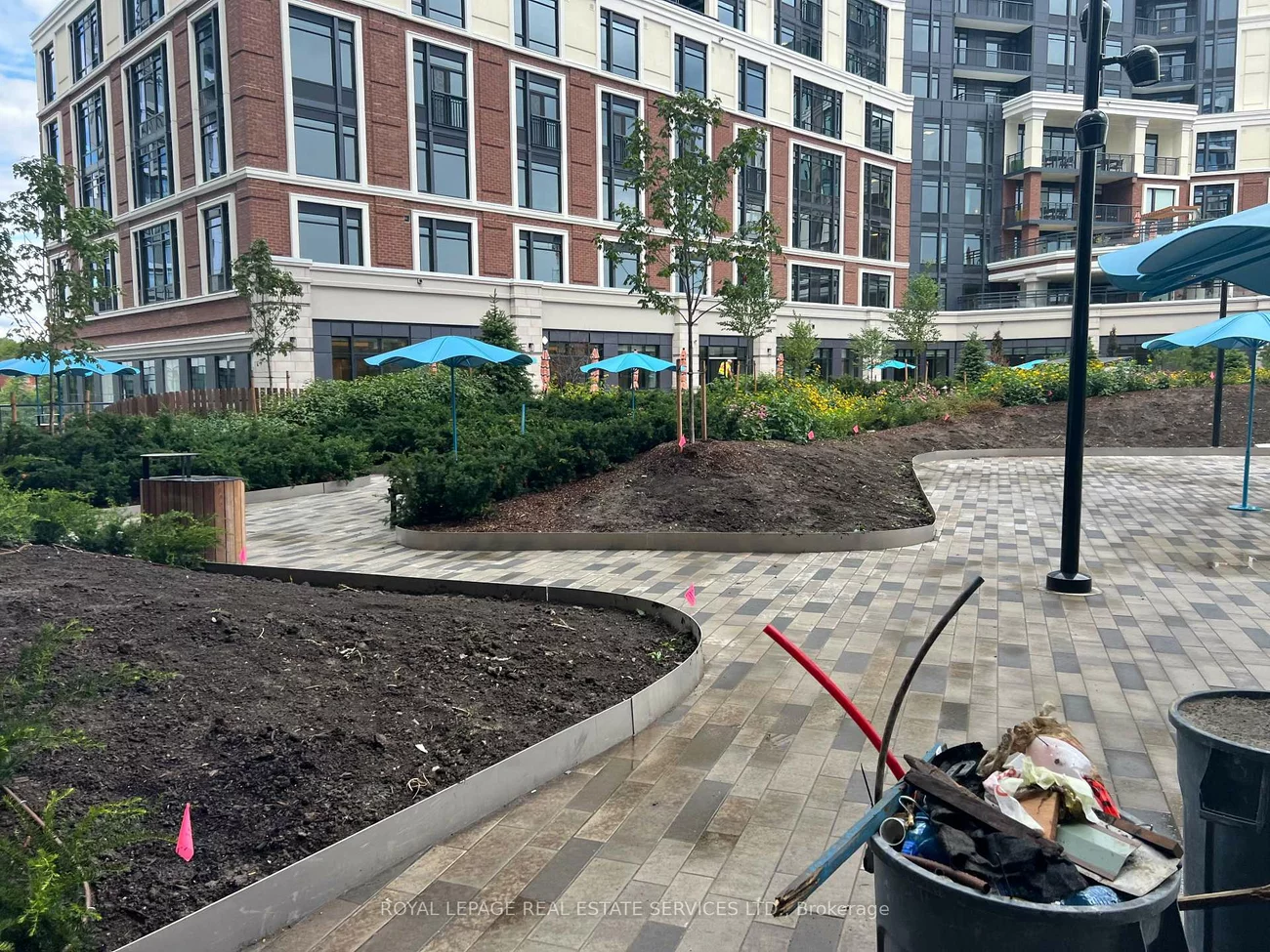 2485, Eglinton, Central Erin Mills, Mississauga