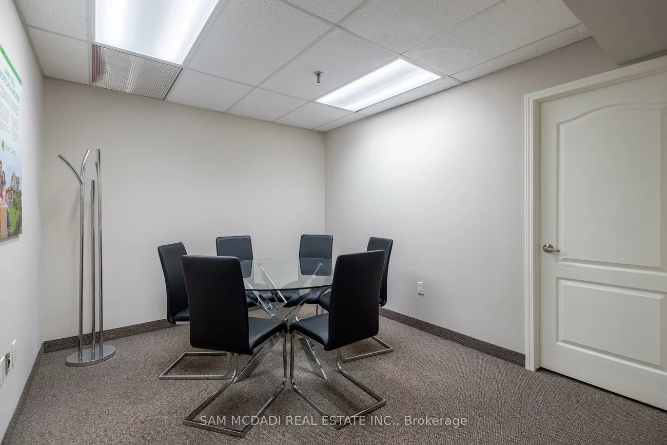 120, Traders, Gateway, Mississauga