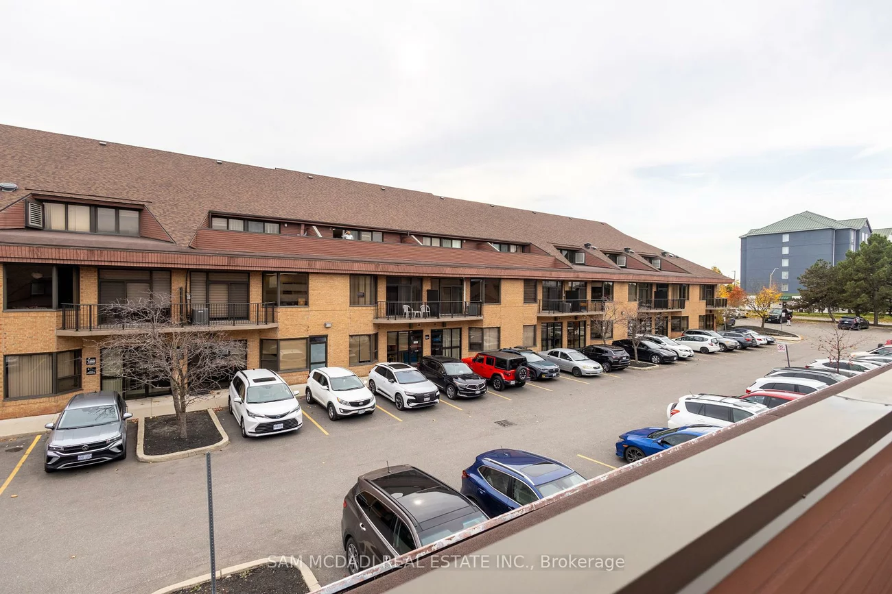 120, Traders, Gateway, Mississauga