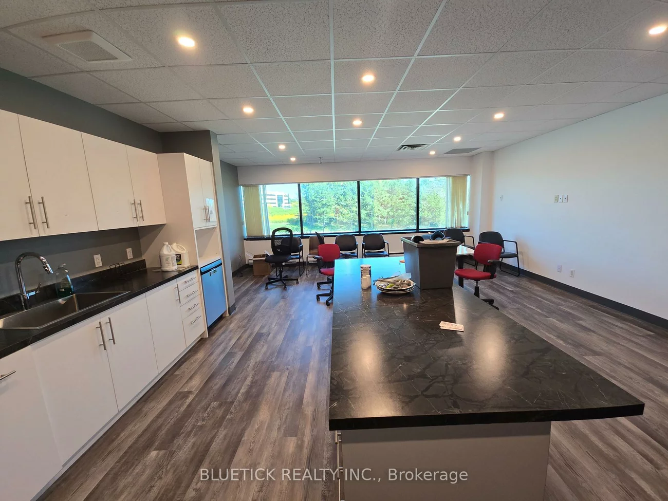 2233, Argentia, Meadowvale Business Park, Mississauga