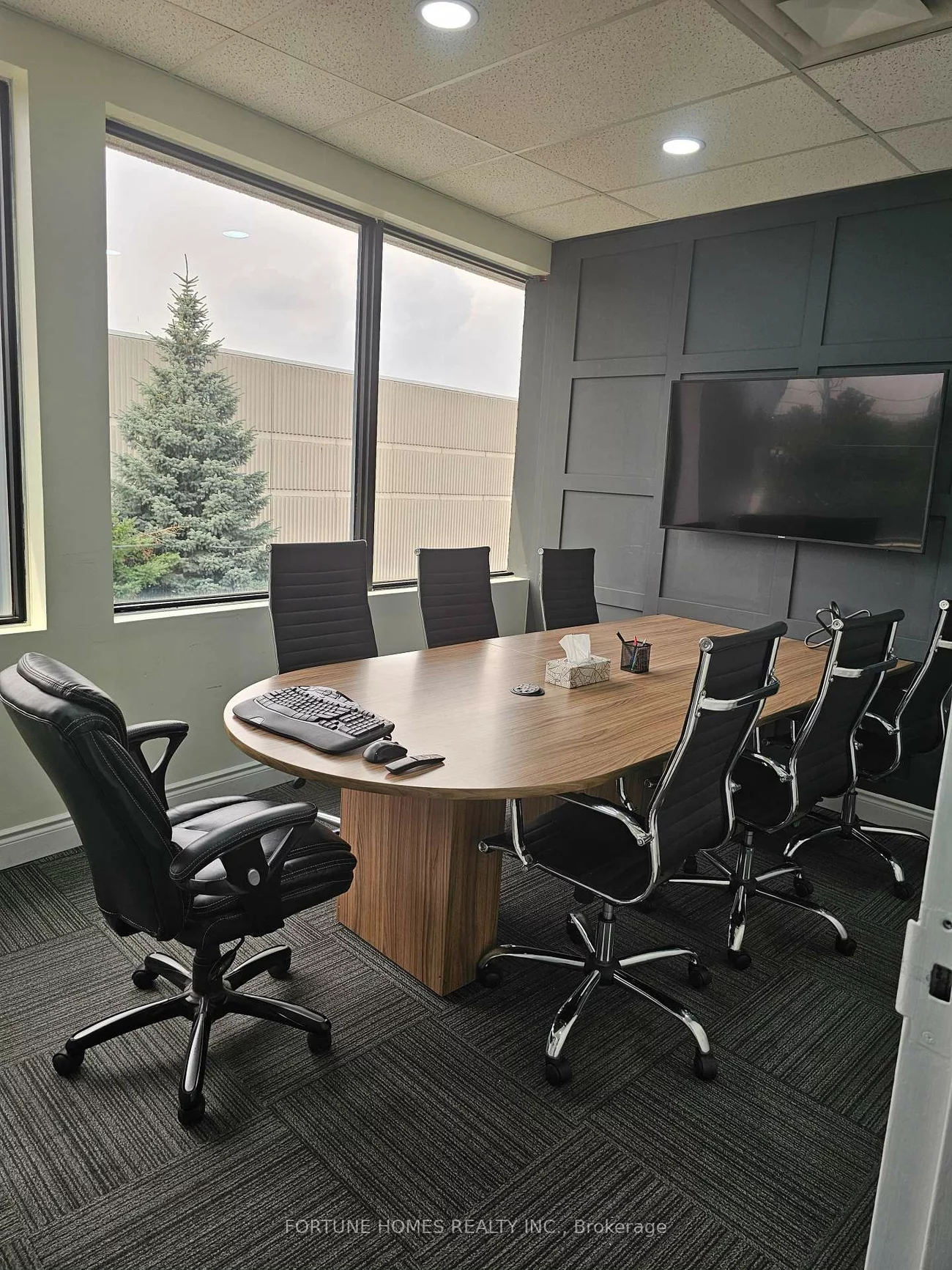 7025, Tomken, Northeast, Mississauga