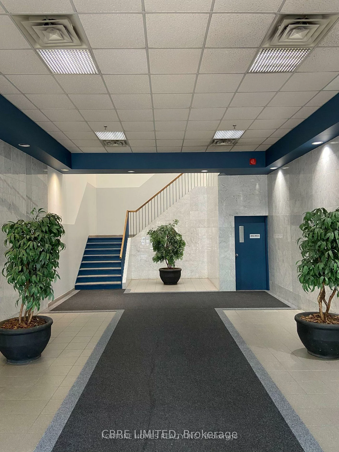 7025, Tomken, Northeast, Mississauga