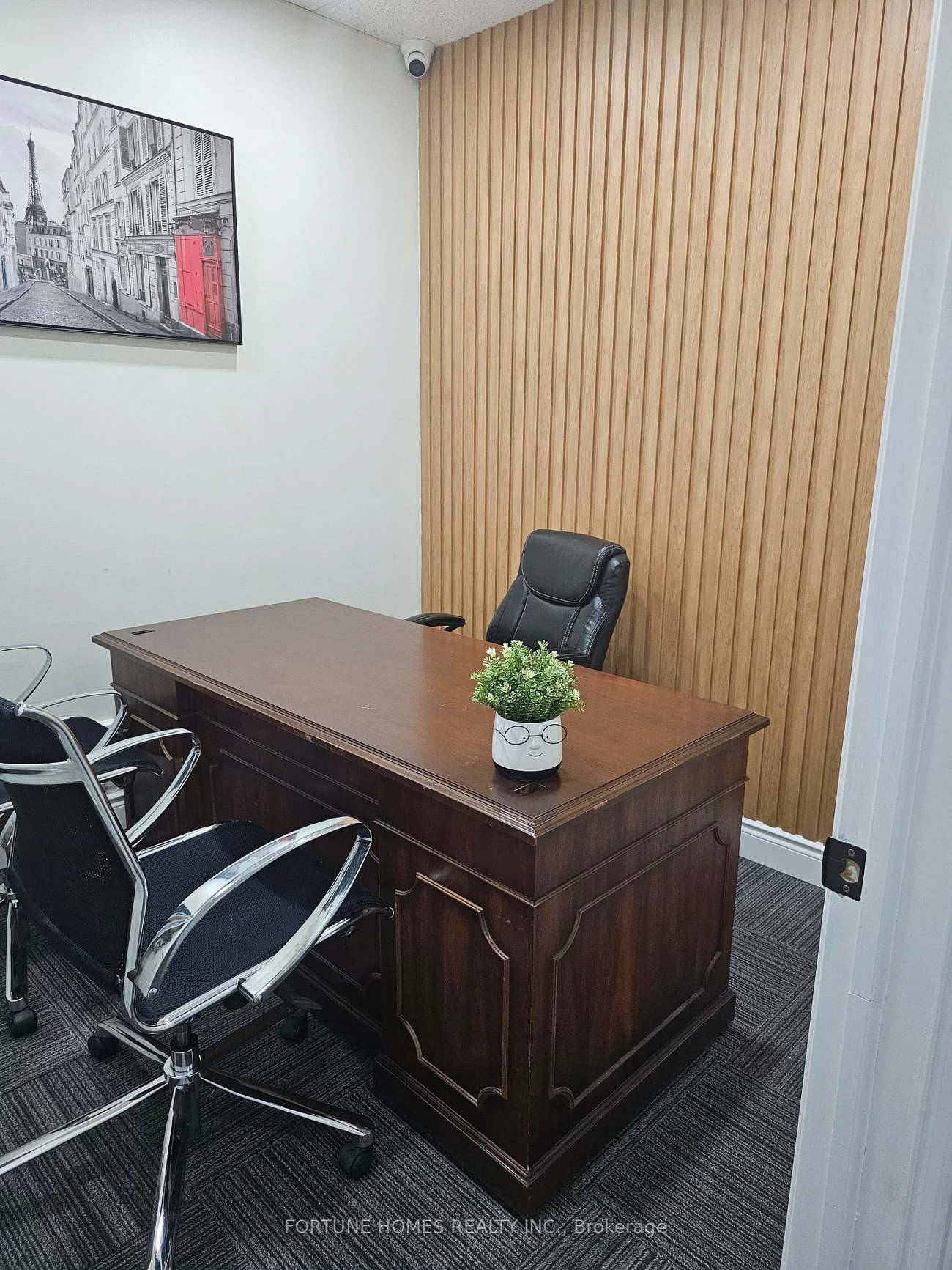 7025, Tomken, Northeast, Mississauga