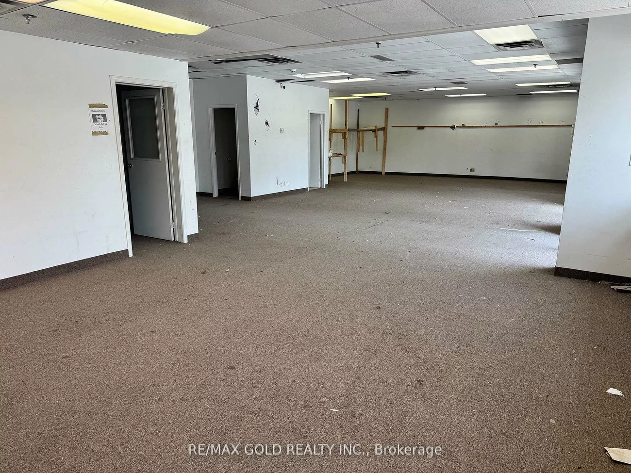 1935, Drew, Northeast, Mississauga