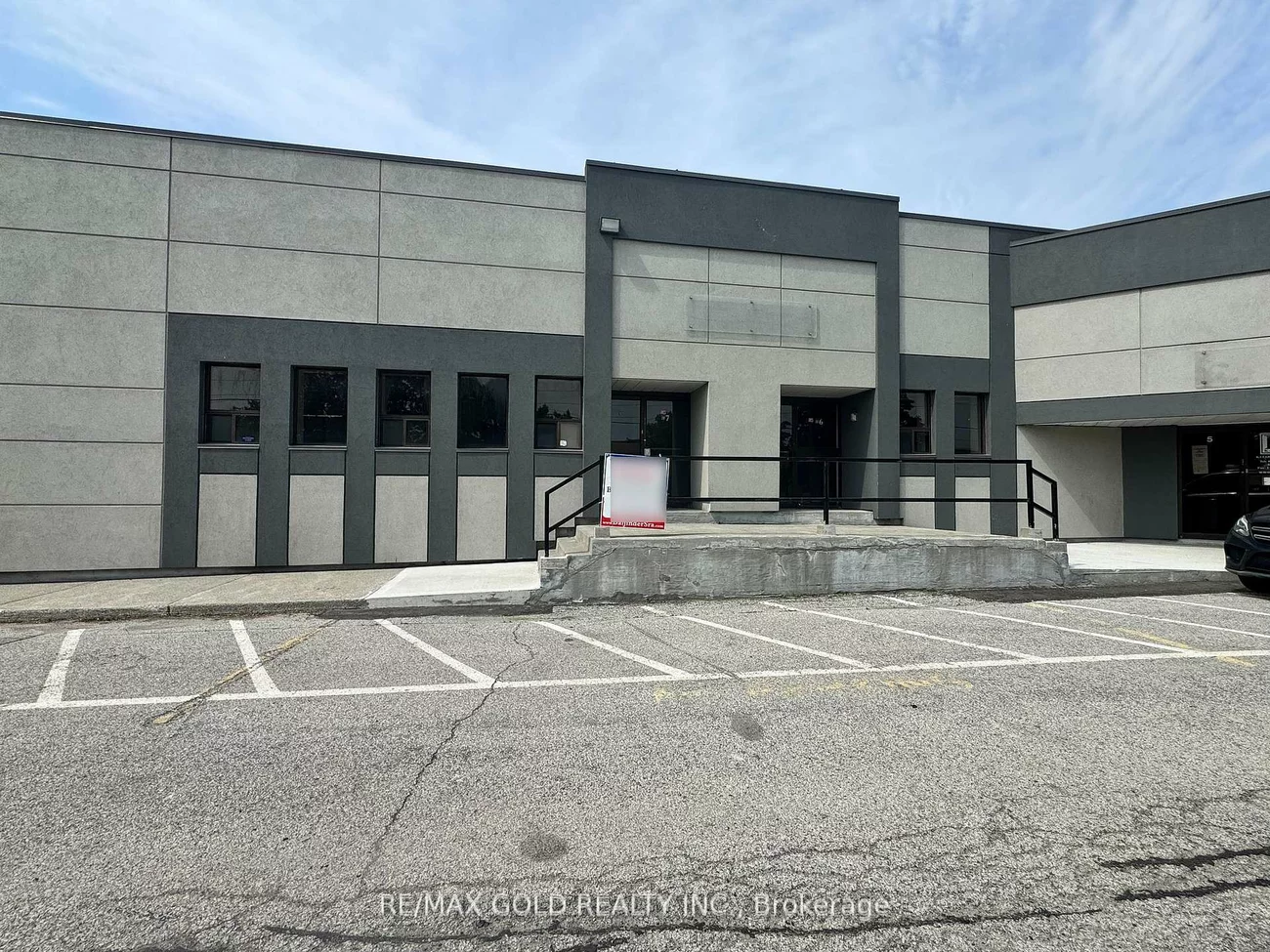 1935, Drew, Northeast, Mississauga