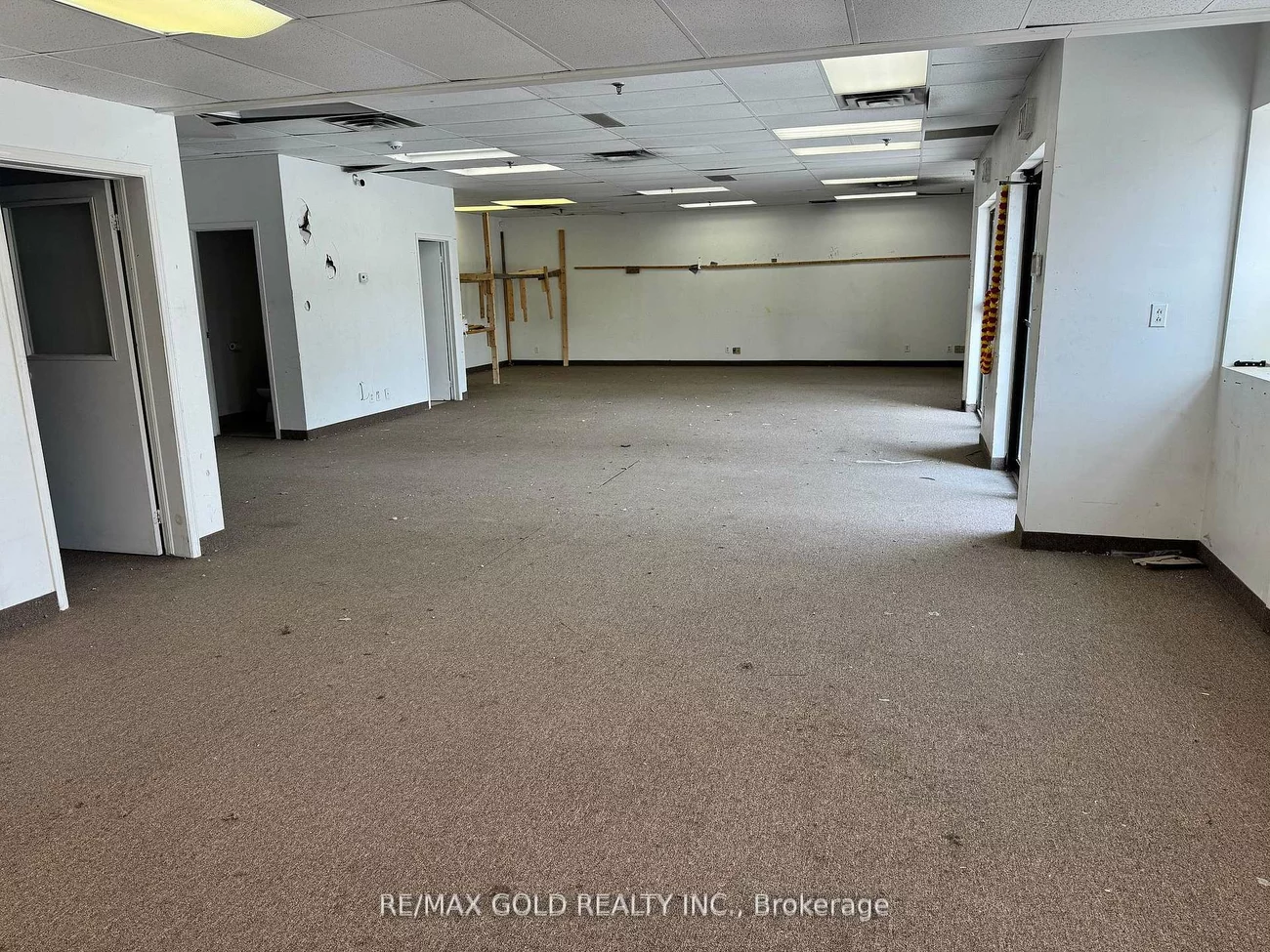 1935, Drew, Northeast, Mississauga