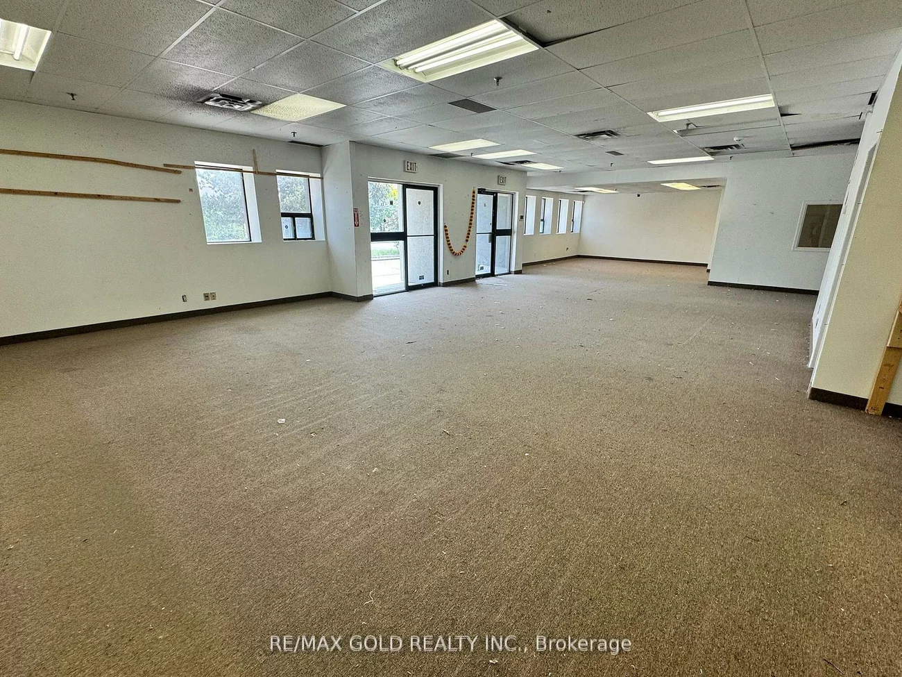 1935, Drew, Northeast, Mississauga