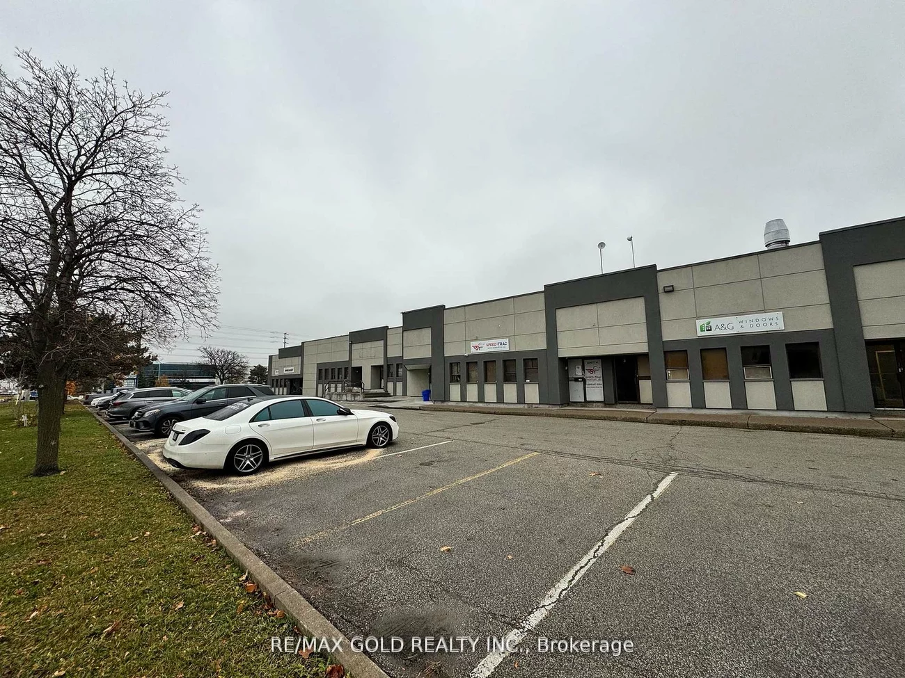 1935, Drew, Northeast, Mississauga