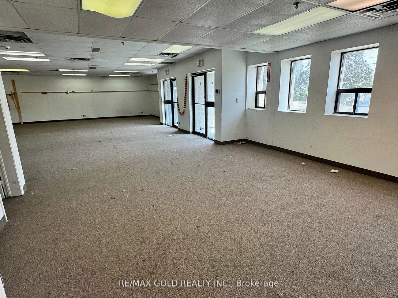 1935, Drew, Northeast, Mississauga