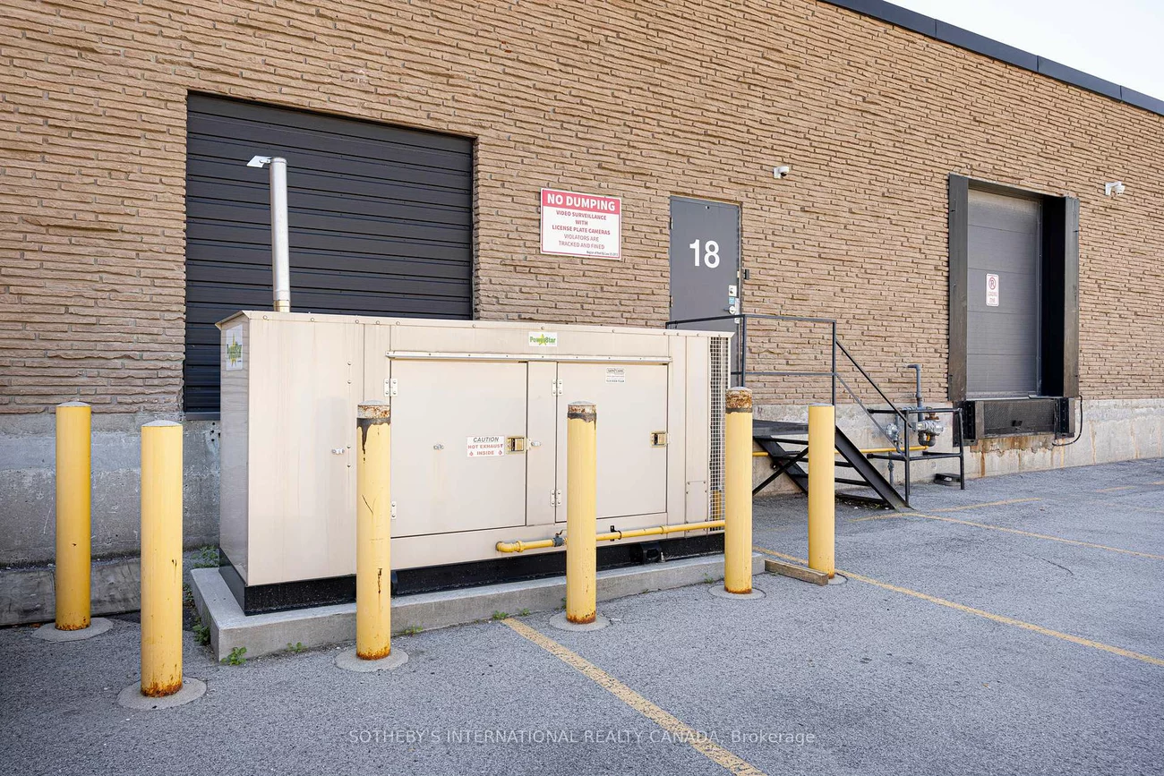 755, Queensway, Dixie, Mississauga