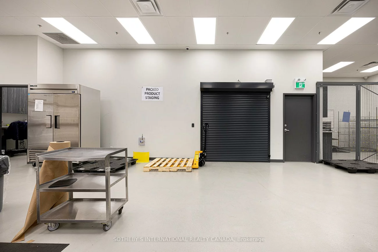 755, Queensway, Dixie, Mississauga