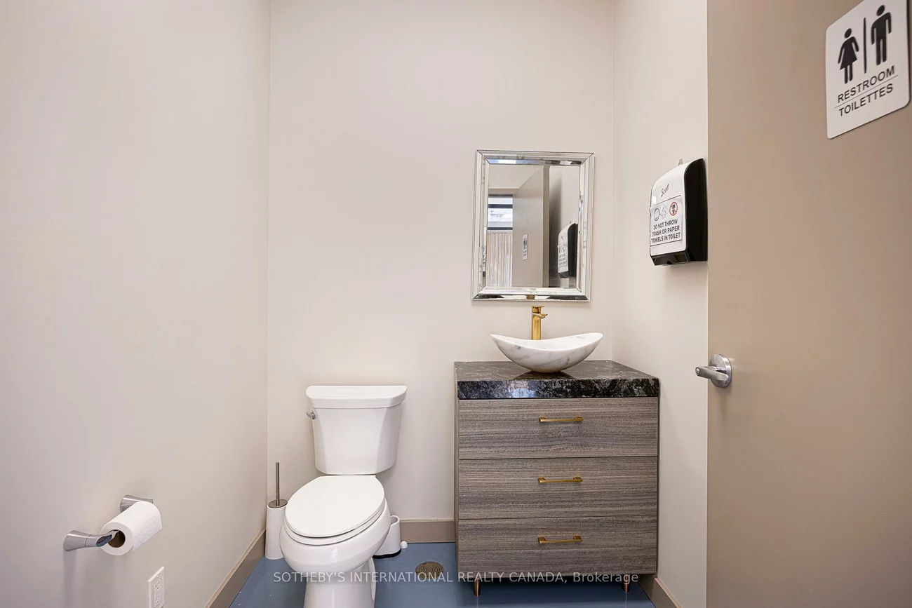 755, Queensway, Dixie, Mississauga