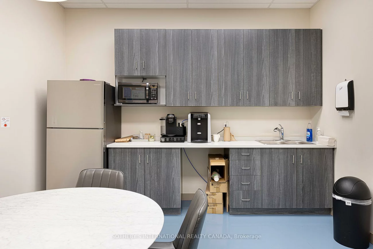 755, Queensway, Dixie, Mississauga