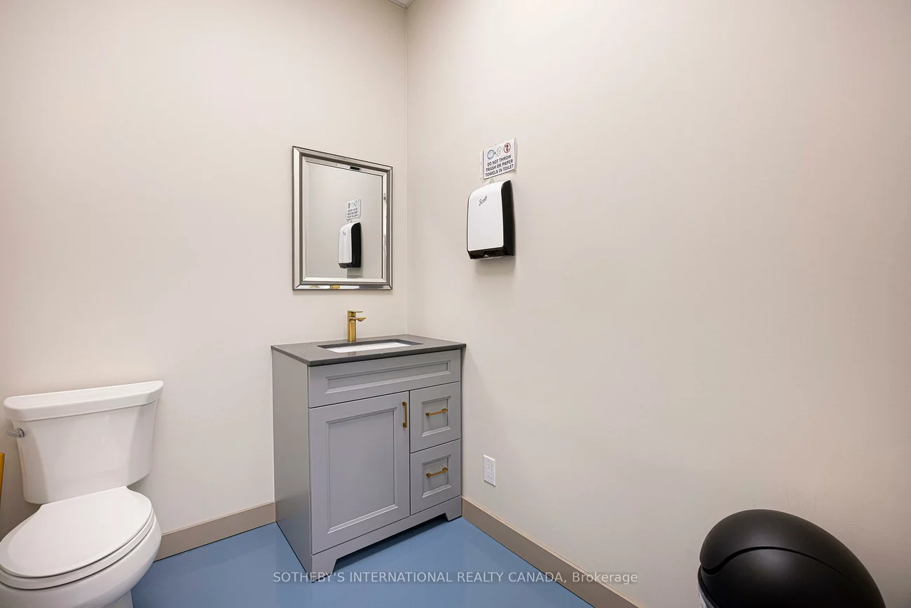755, Queensway, Dixie, Mississauga