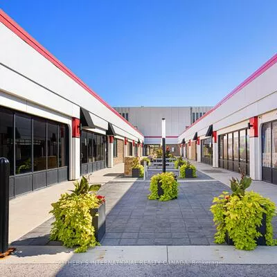 755, Queensway, Dixie, Mississauga