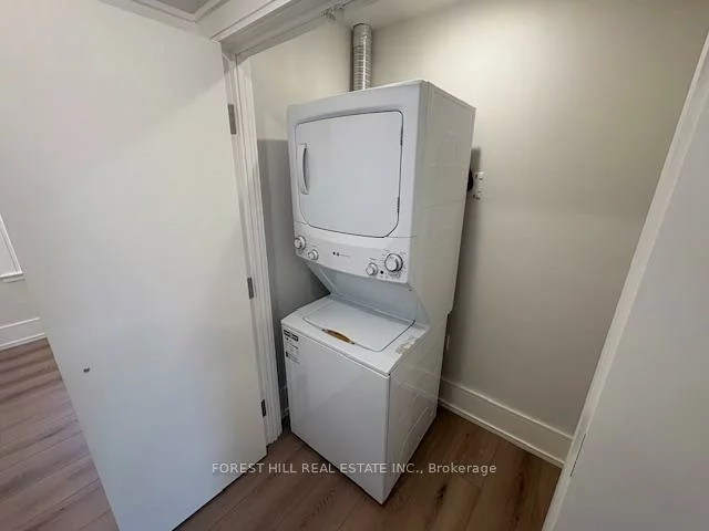 13, Thomas, Streetsville, Mississauga