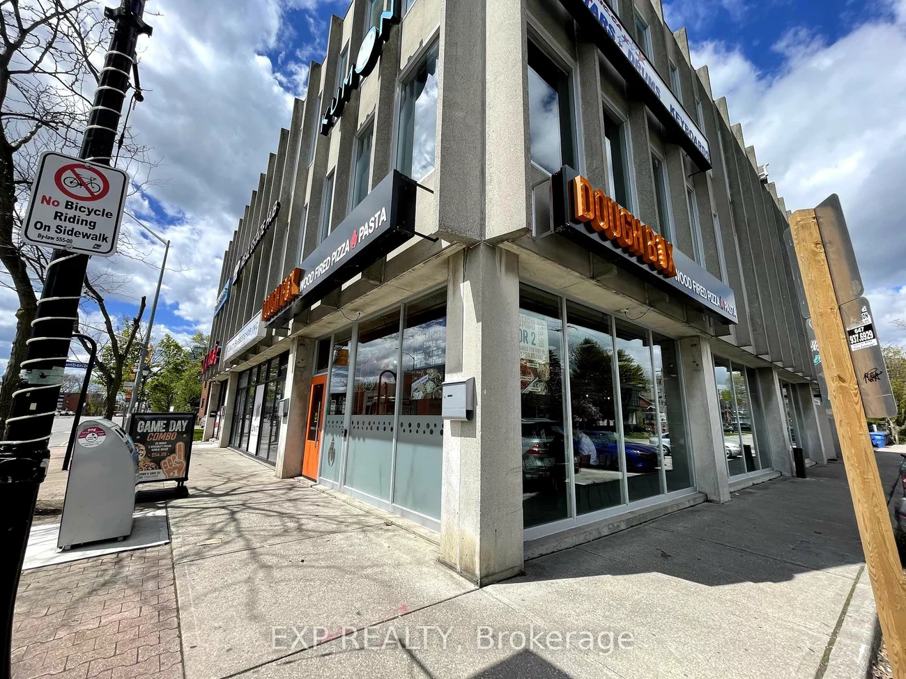 230, Lakeshore, Port Credit, Mississauga